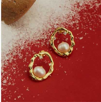 Vintage-Inspired Pearl Earrings