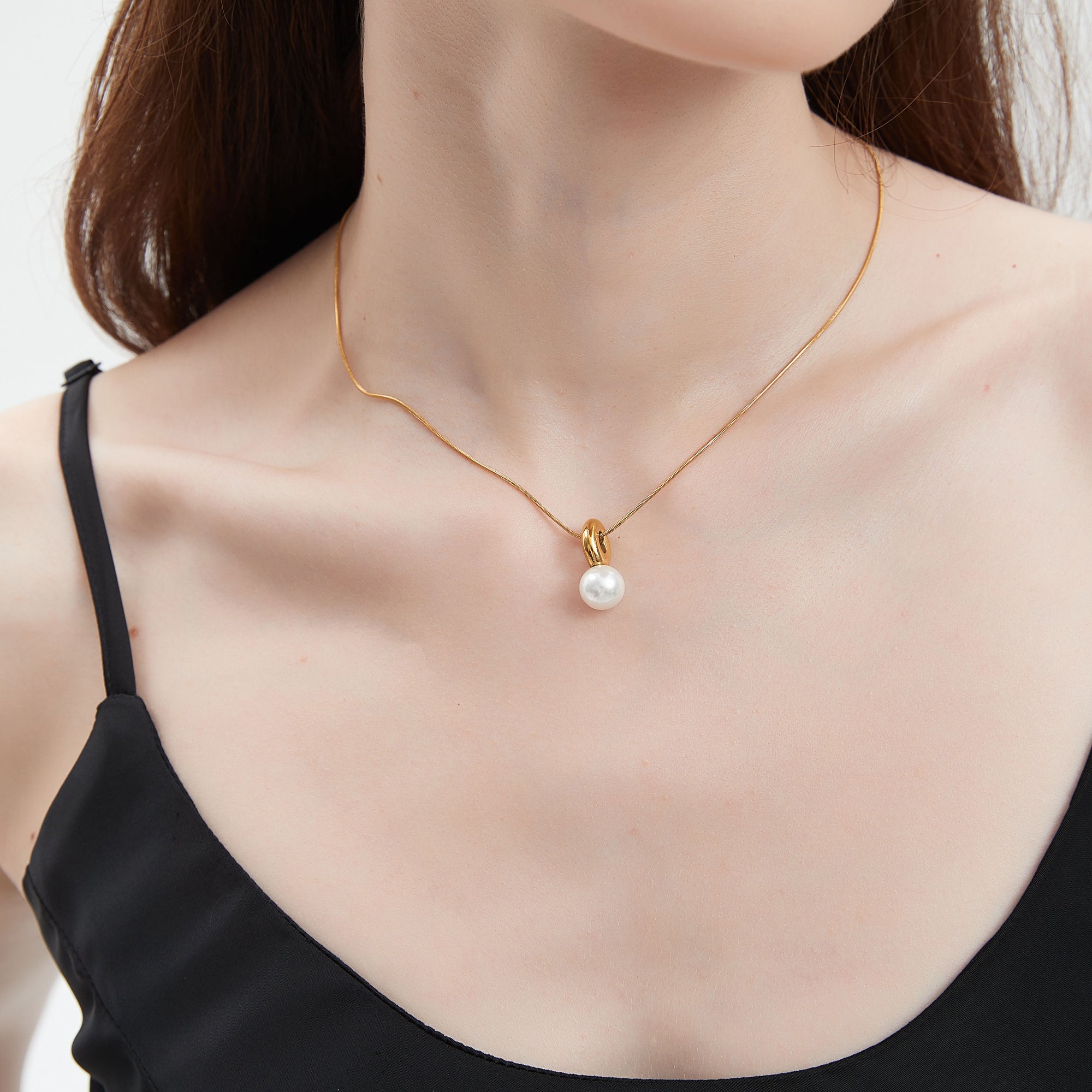 Minimalism Pearl Pendant Necklace