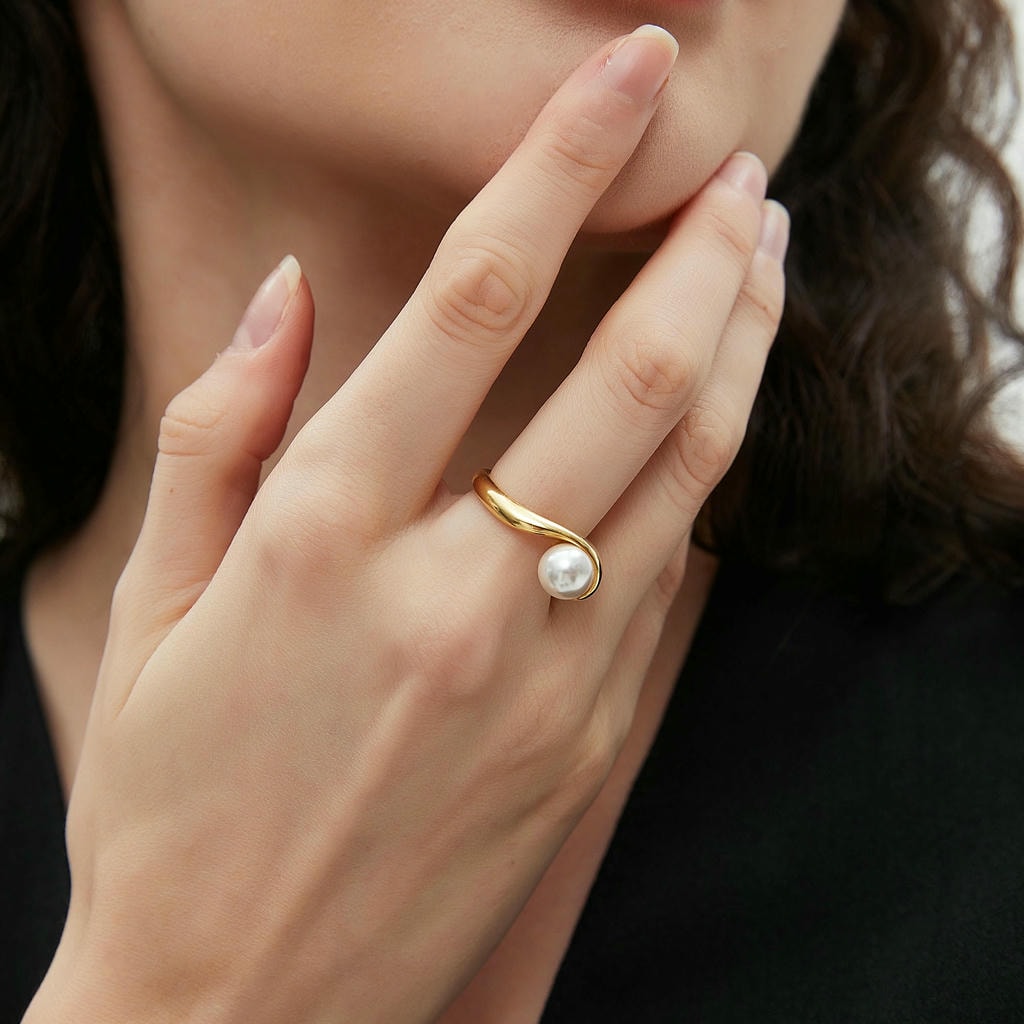 Minimalism Pearl Ring