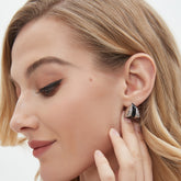 Ribbed Retro Stud Earrings3