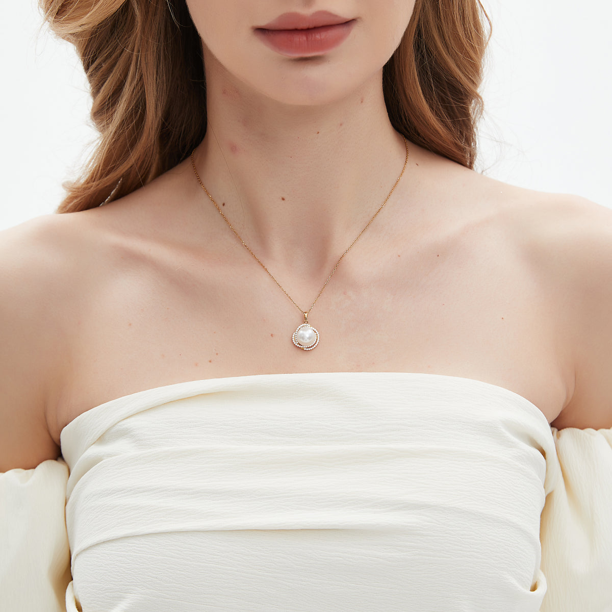 Helios Pearl Necklace5