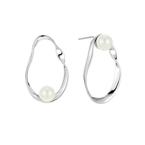 Hollow Inlaid Pearl Earrings