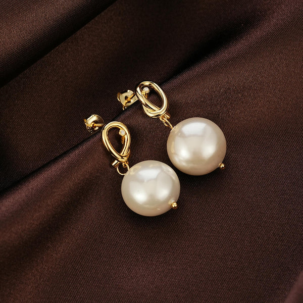 Knot Pearl Earrings