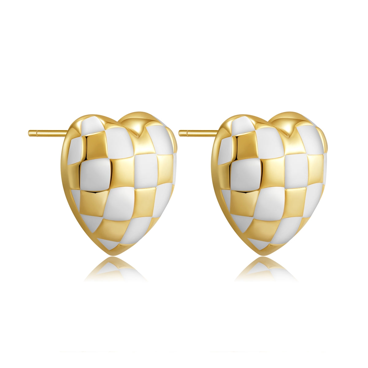 Checkered Heart Stud Earrings1