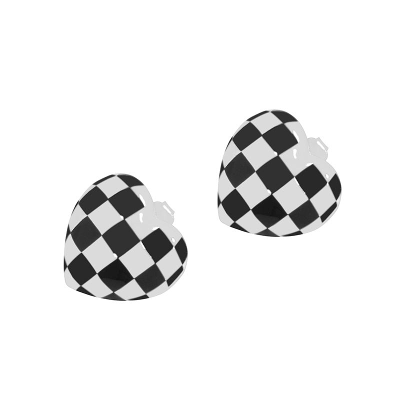 Checkered Heart Stud Earrings-Latest Trends